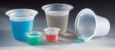 Graduated polystyrene four-spout beaker, 250 mL