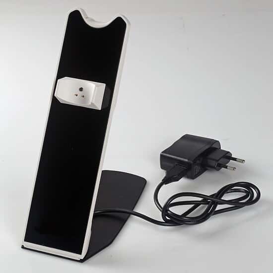 Cole-Parmer Battery Charging Stand