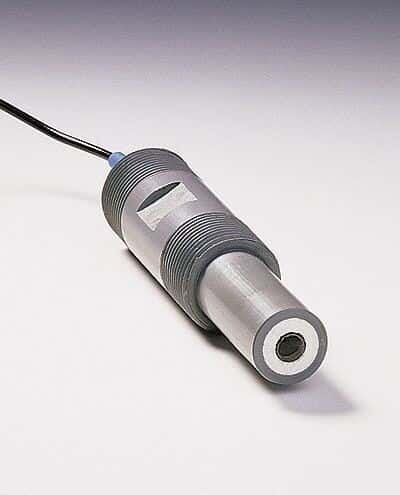 Oakton self-cleaning pH electrode, CPVC housing, 10-ft cable, BNC