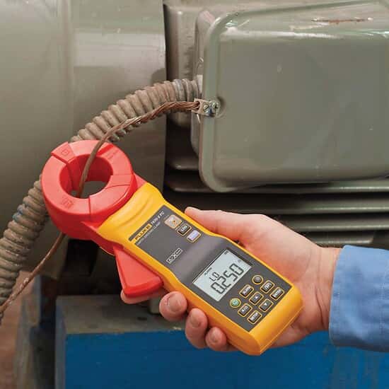 Fluke 1630 Earth Ground Clamp - Michener Allen Auctioneering Ltd - View #4