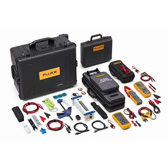 Fluke High-Efficiency PV Analyzer I-V Curve Tracer, Insulation, Clamp, and Multimeter Kit
