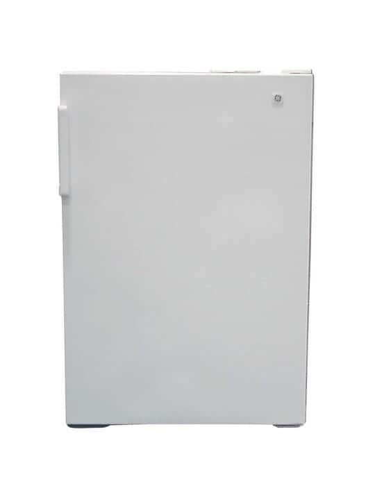 Refrigerator, Basicuse 4.3 cu ft. with mini ice tray from ColeParmer