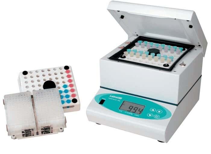 Labnet S2056A-220V Microplate/Microtube Shaking Incubator; 220VAC