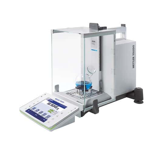 Mettler Toledo XPE205DR Analytical Balance, 81 / 220g x 0.01 / 0.1mg