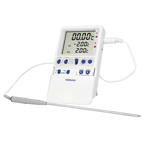 Traceable Extreme-Accuracy Digital Thermometer, 0°C; 1 Stainless Steel Probe