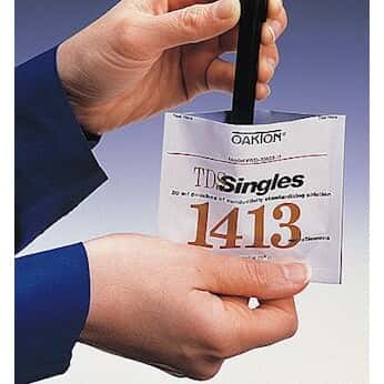 Environmental Express Oakton® Conductivity Calibration Pouches