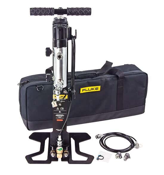 Fluke Calibration 700HPP HighPressure Pneumatic Test Pump and Pump Kit