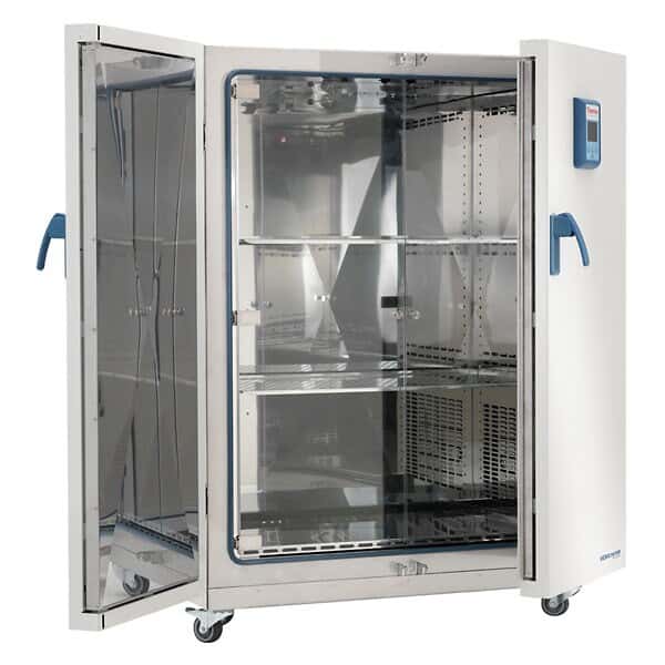 Cieplarka Thermo Scientific Heratherm w wykonaniu ogólnego zastosowania. Źródło: Thermo Fisher Scientific — Heratherm General Protocol.
